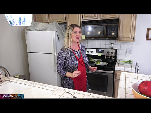 ❤️ Stepmom milking him in the kitchen before his date ❤️❌ Homemade porn at en-us.yh9n.top ❌
